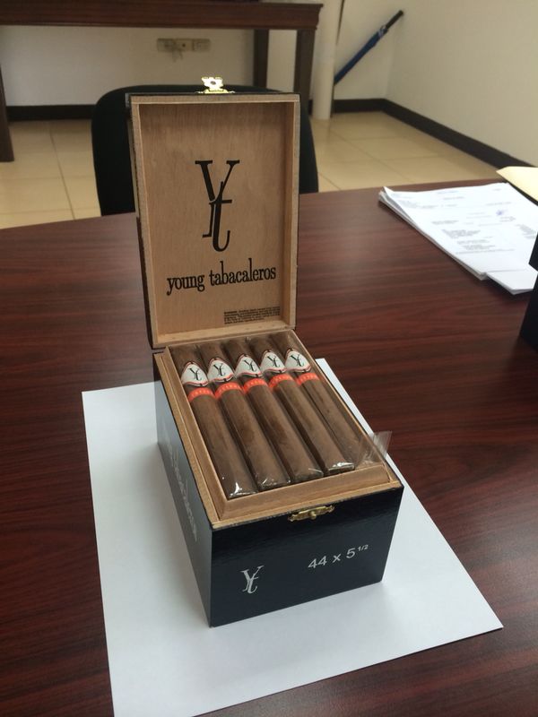 Young Tabacaleros Cigars